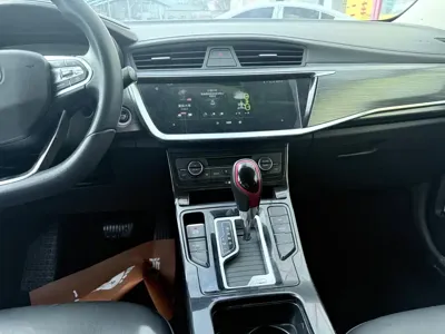 Geely Emgrand GS