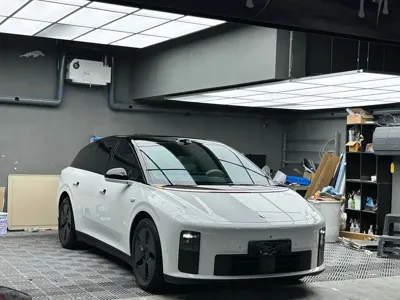 Li Auto 理想i6
