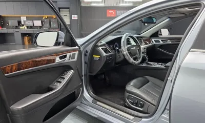 Hyundai Genesis