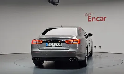 Maserati Quattroporte