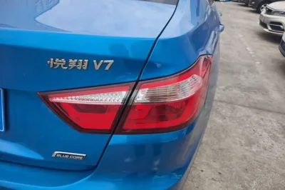 Changan Alsvin V7