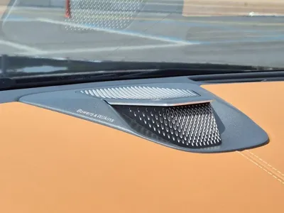 Astonmartin DB12