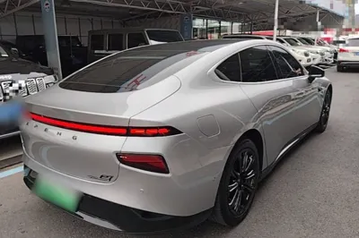Xpeng P7