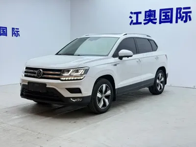 Volkswagen Tharu