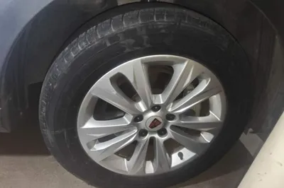 Roewe RX5