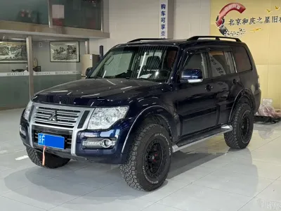 Mitsubishi Pajero (Import)