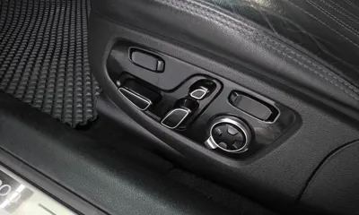 Genesis EQ900