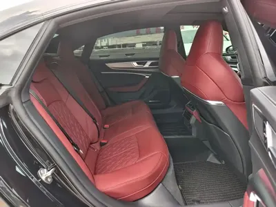 Audi A7L