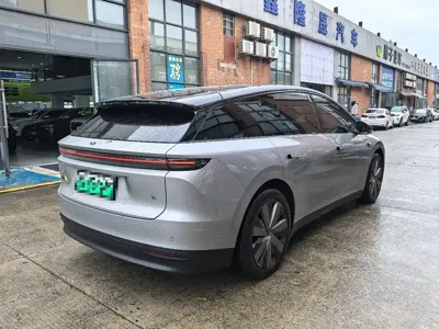Li Auto 理想i6