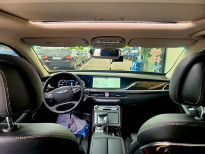 Genesis G90