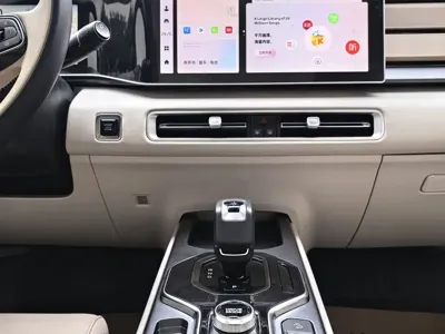 Geely ICON