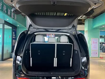 Li Auto Li MEGA