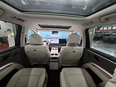 Li Auto 理想i8