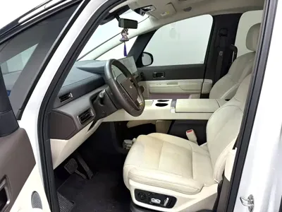 Li Auto Li MEGA