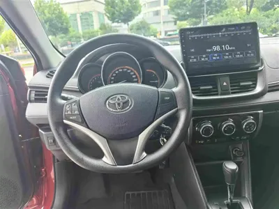 Toyota Yaris L