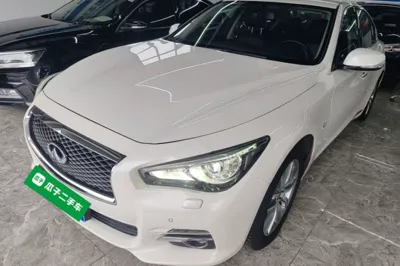 Infiniti Q50L