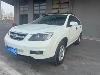 BYD S6