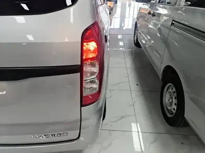 Wuling Hongguang V