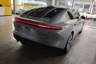 Nio ET5