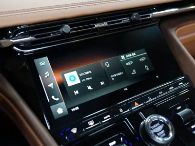 Astonmartin DB12