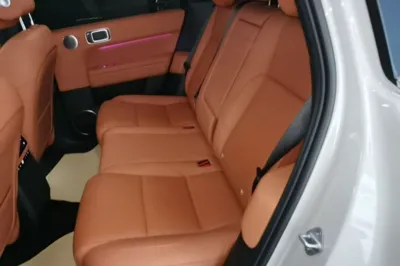 Li Auto L6