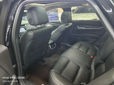 Cadillac XTS