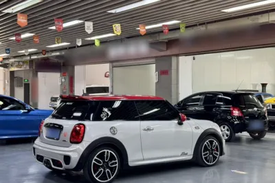 MINI JCW