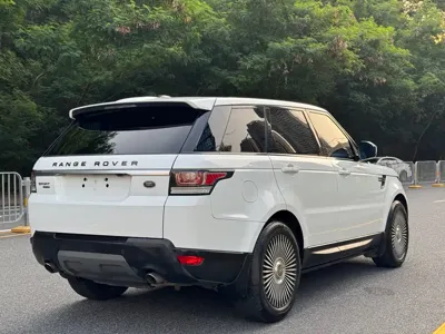 Land Rover Sport