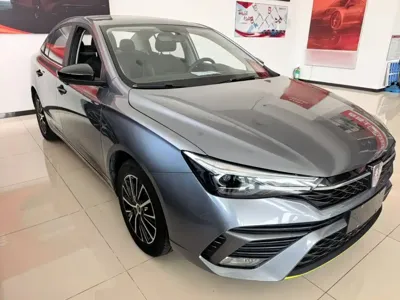 Roewe i5