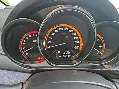 Toyota Yaris L
