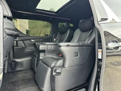 Lexus LM