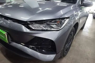 BYD e2