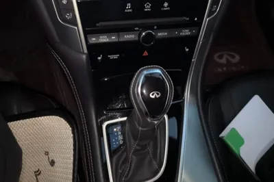 Infiniti Q60