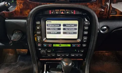 Jaguar XJ