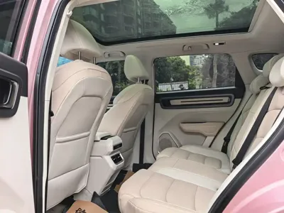 Geely ICON