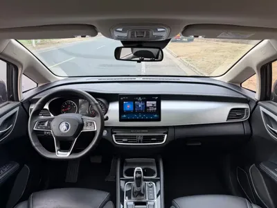 BYD MAX