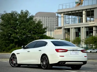Maserati Quattroporte