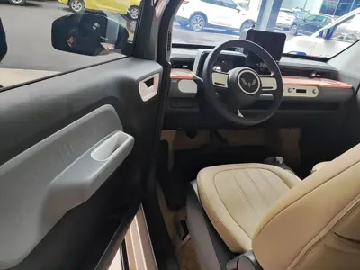Wuling MINIEV