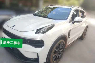 Lynk & Co 01