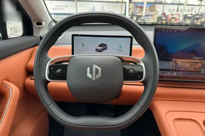 Leapmotor C16