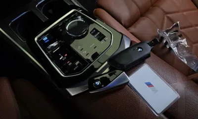 BMW i7
