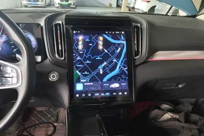 Hongqi HS3