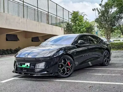 Lynk & Co Z10