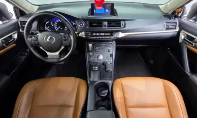 Lexus CT200h