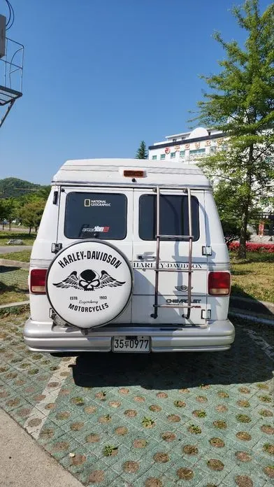 Chevrolet Chevy Van