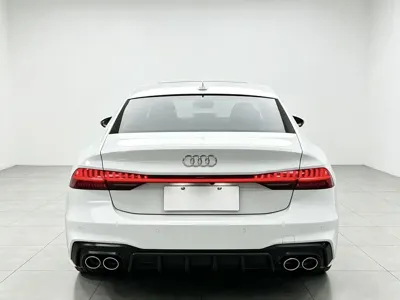 Audi A7L