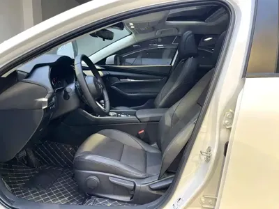 Mazda 3 Axela