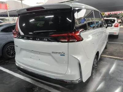 SAIC MAXUS EUNIQ 5