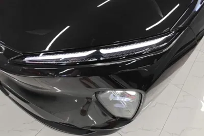 Nio ES8
