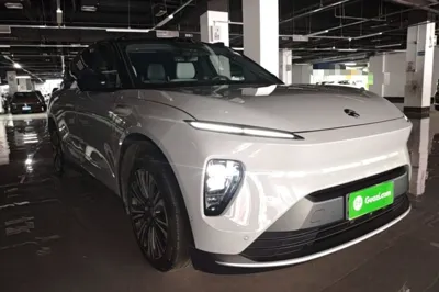 Nio ES8